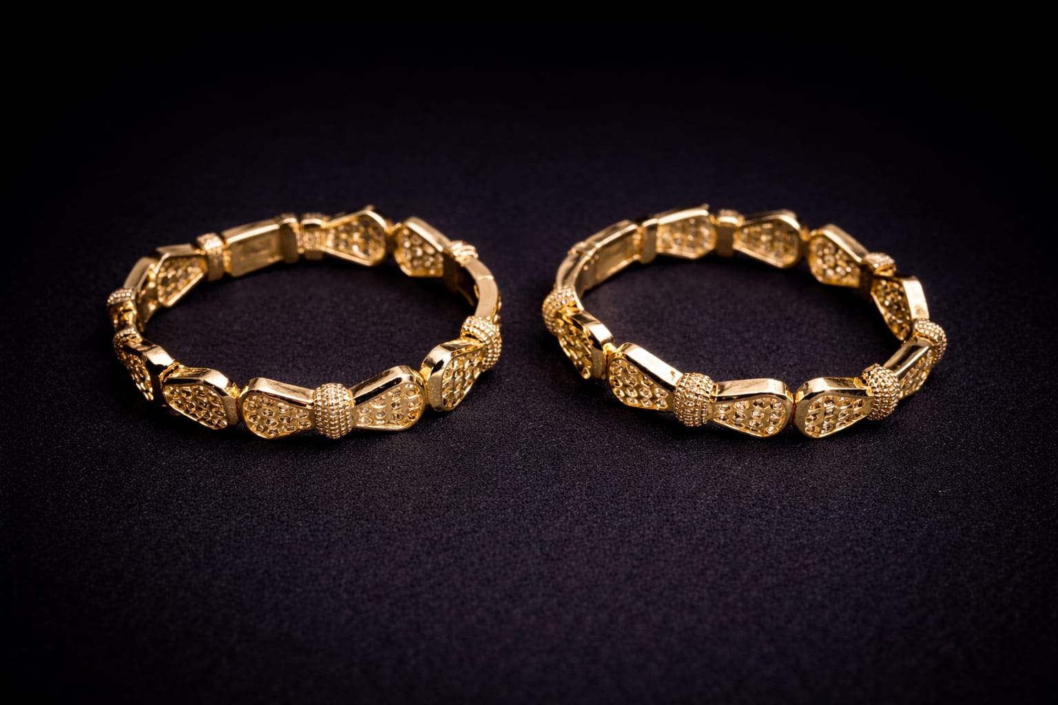 Traditional Gold-Plated Statement Bangles – Ornate Textured Link Bracelet Set for Women