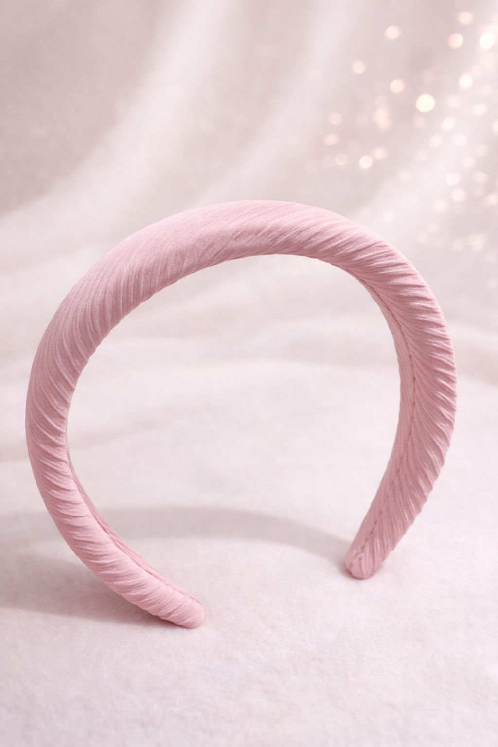 White Padded Headband for Women – Textured Ribbed Fabric Hairband – Classic Solid Alice Band – Minimalist Puffy Headband Accessory