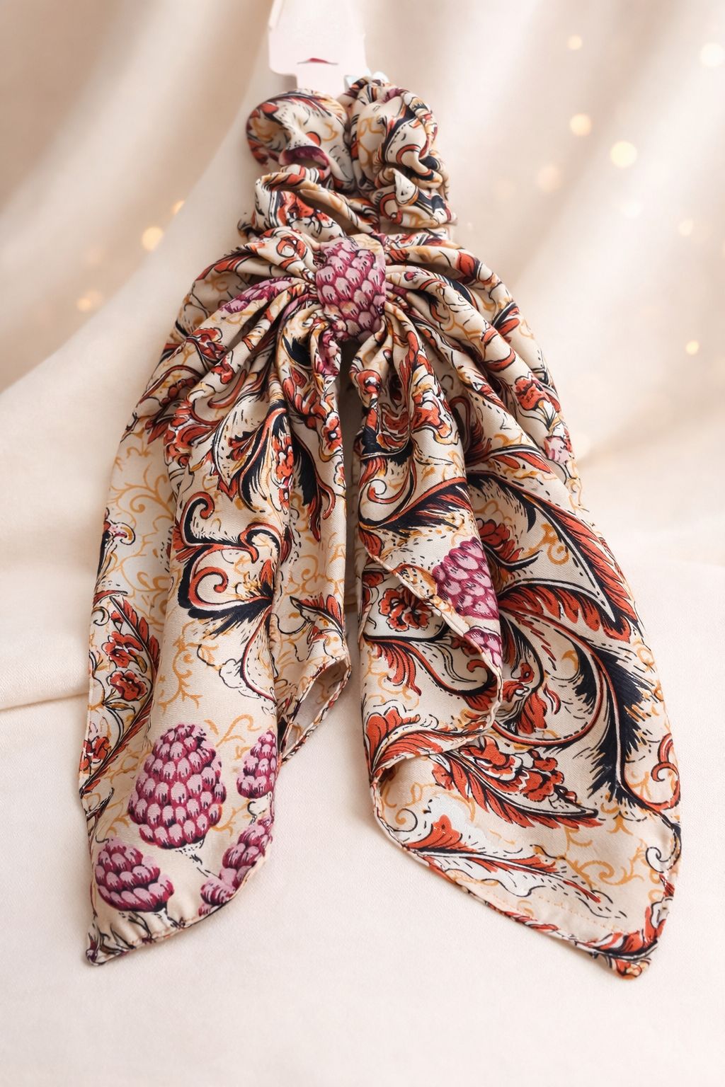 Vintage Floral Hair Scarf with Scrunchie – Earthy Botanical Patterned Ribbon Hair Tie – Boho Silk-Satin Ponytail Scarf – Elegant Autumnal Hair Accessory for Women and Girls