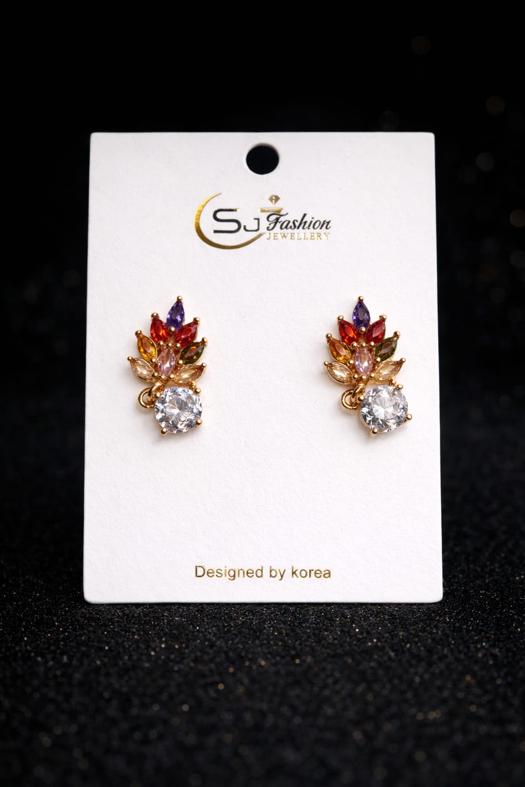 Radiant Gold Textured Hoops: The Timeless Statement Piece for Effortless Everyday Glamour!